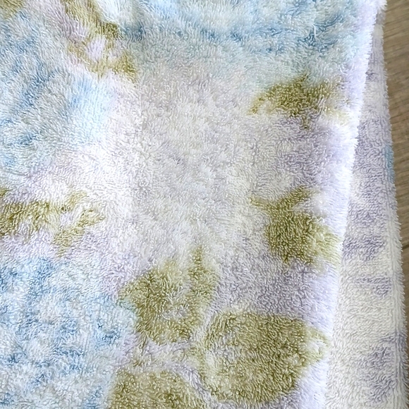 Set of vintage Fieldcrest fringed towels blue roses - Picture 2 of 6